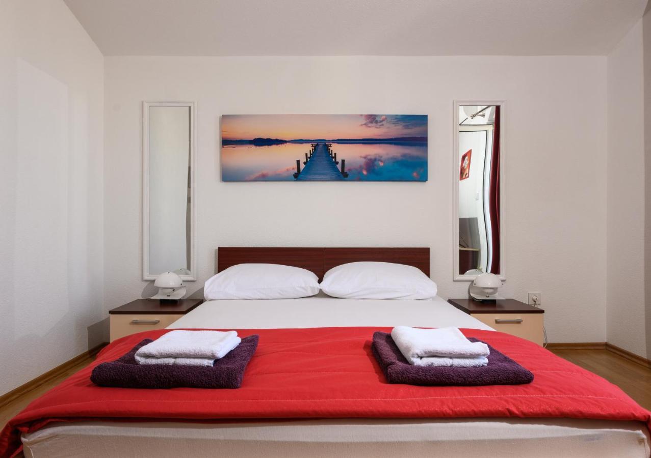 Apartments Blatancic Vodice Exterior foto